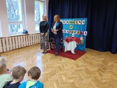 ilustracja do wpisu 
Pani Prezydent czyta Jeżykom